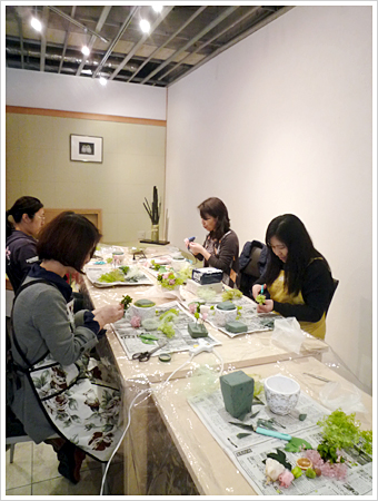 �t�����[�A�����W�����g�����̗l�q